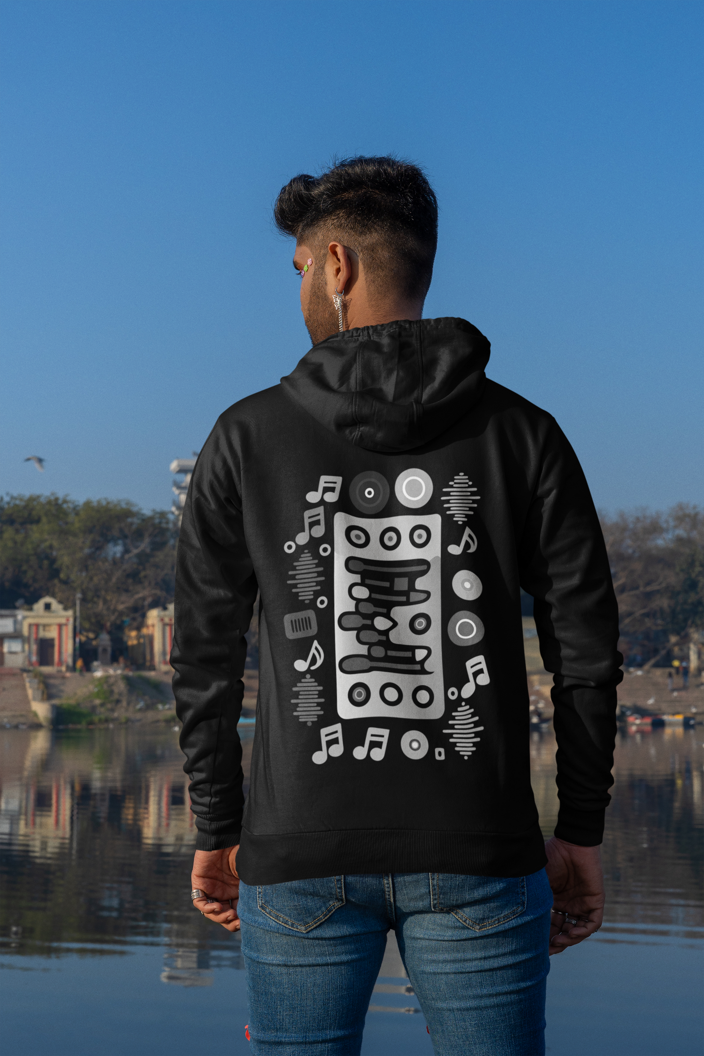 Hoodie Musica Black and White Backprint
