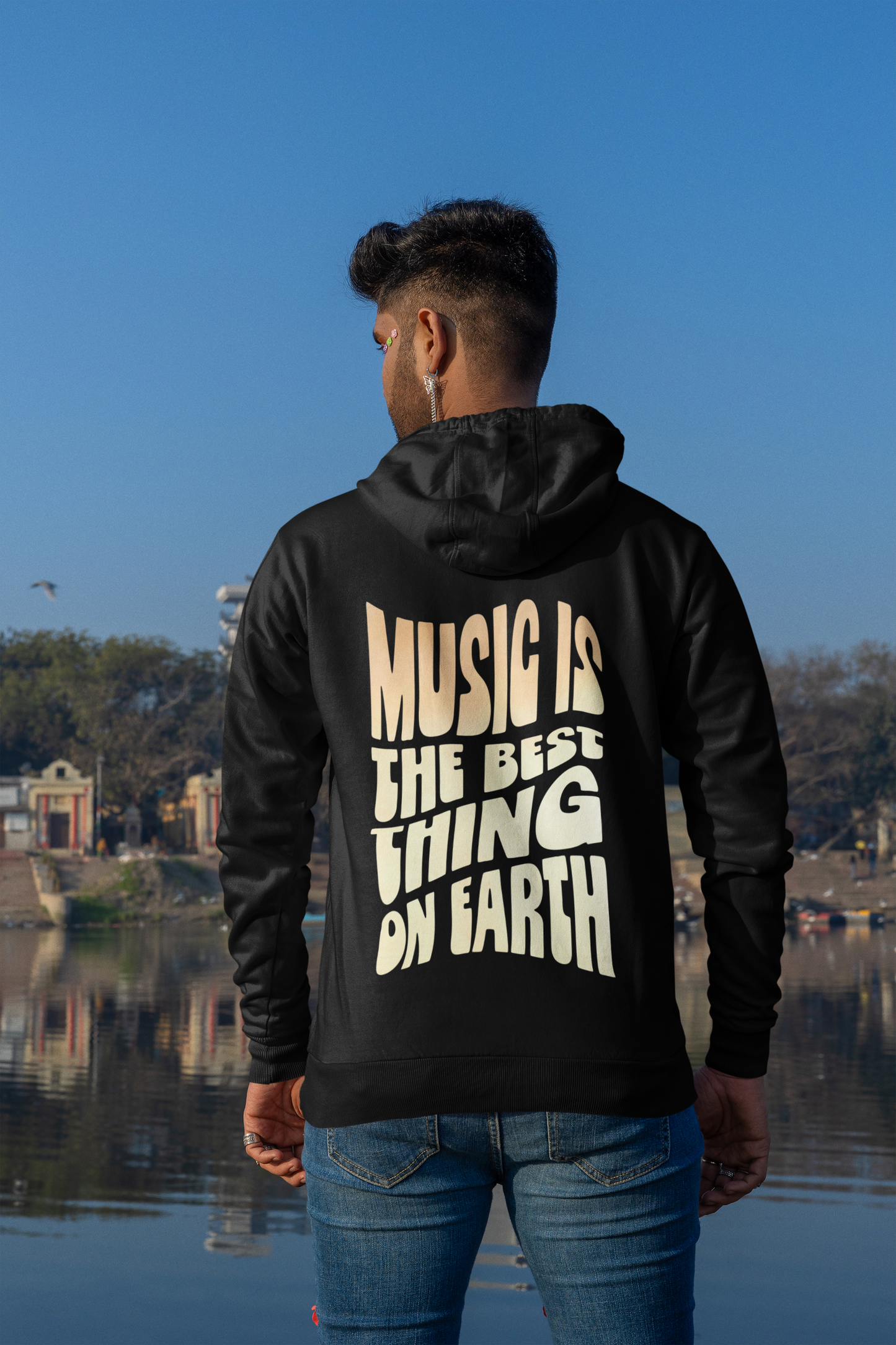 Best Thing on Earth_Backprint_Classic Hoodie - Mit Taschendruck