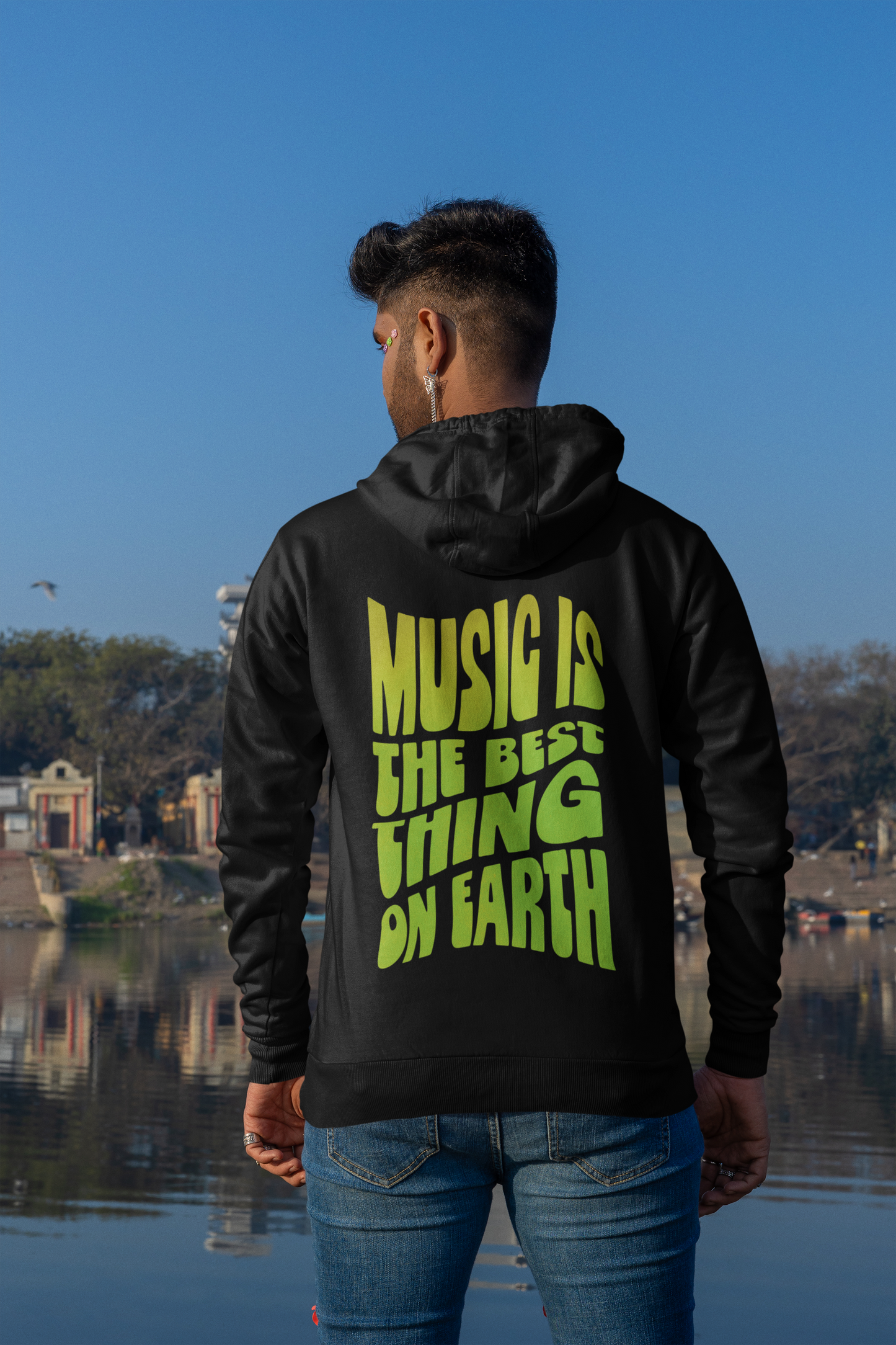 Best Thing on Earth_Backprint_Classic Hoodie - Mit Taschendruck